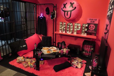 「ギルティ炭酸　NOPE（ノープ）」をイメージした部屋＝東京都渋谷区で2026年3月17日午前11時15分、鴨田玲奈撮影