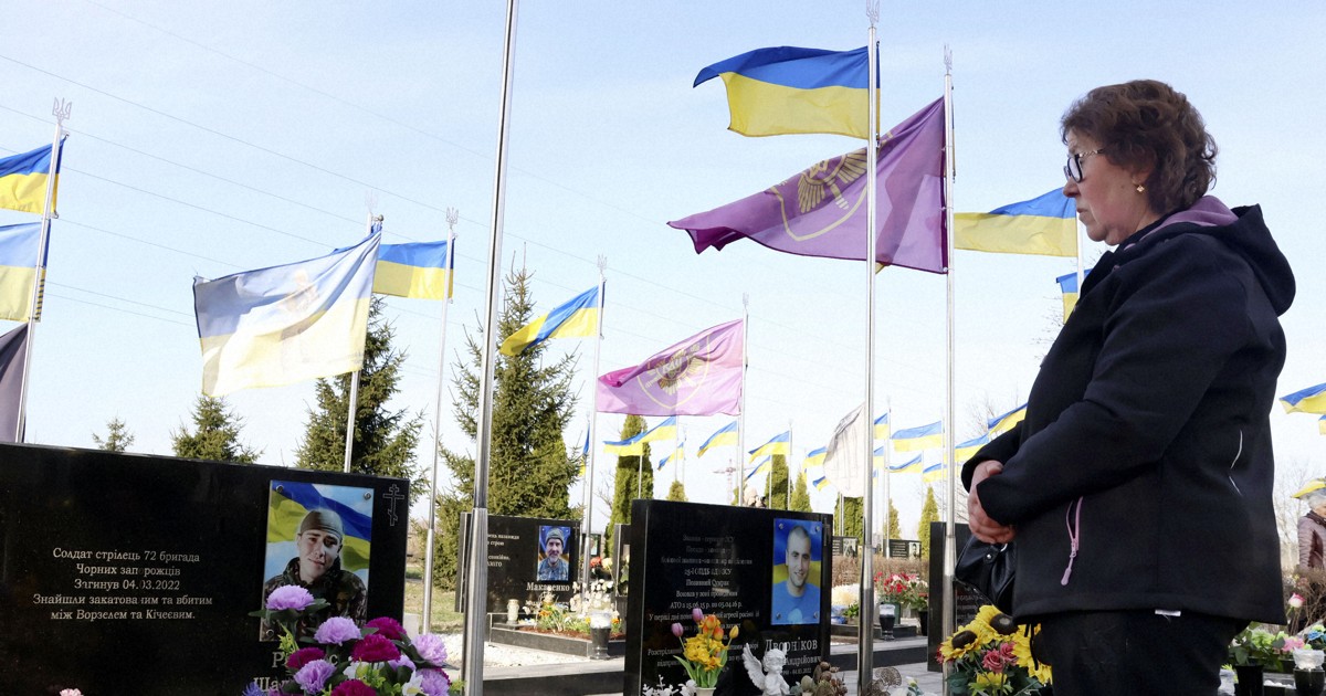 虐殺から4年、遺族ら祈り　500人超死亡のウクライナ・ブチャ