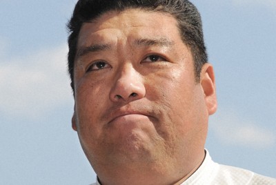 センバツで初優勝した大阪桐蔭の西谷浩一監督＝阪神甲子園球場で2012年4月4日、望月亮一撮影