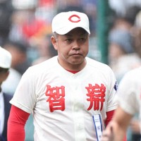 【大阪桐蔭－智弁学園】智弁学園の小坂将商監督＝阪神甲子園球場で2026年3月31日、前田梨里子撮影