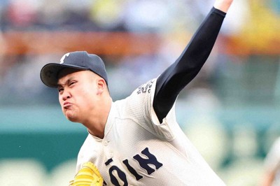 【大阪桐蔭－智弁学園】力投する大阪桐蔭の先発・川本晴大＝阪神甲子園球場で2026年3月31日、前田梨里子撮影