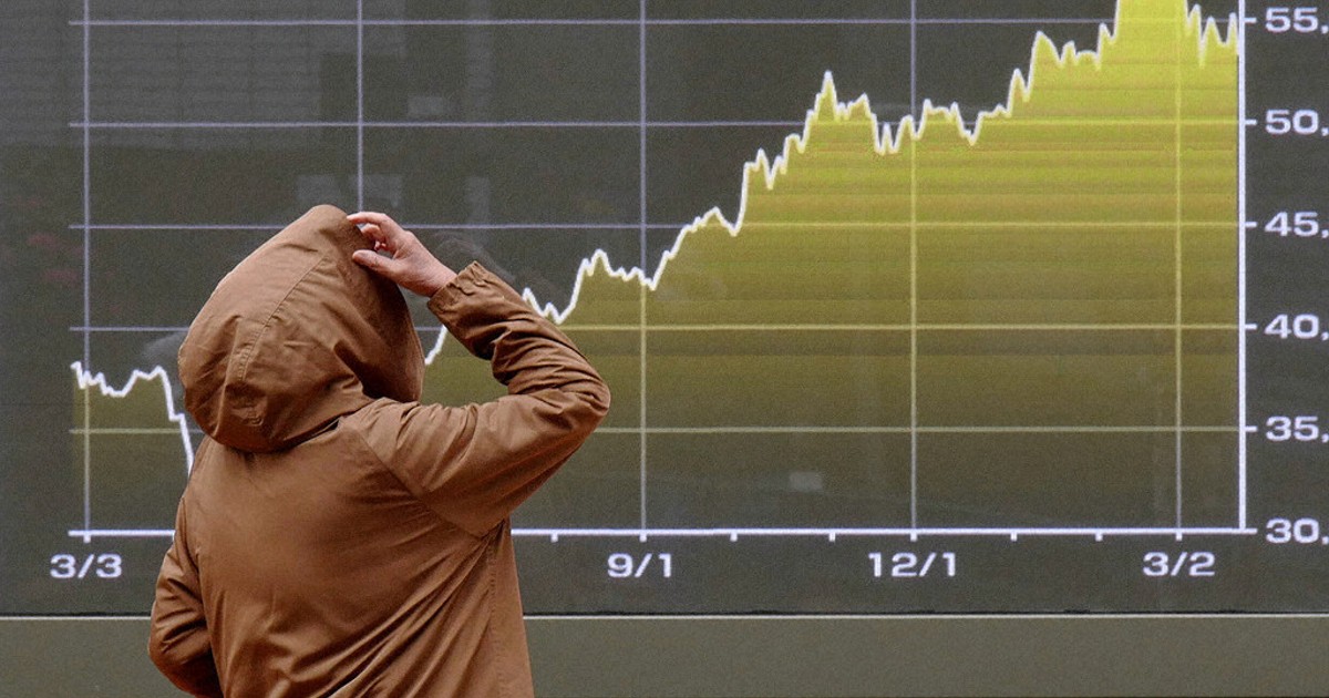 No. of food items hit with price hikes in Japan,  in April to top 2,000