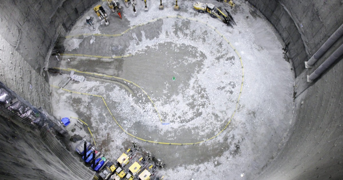 5 sent to hospital after pipe rupture at particle observatory in Japan