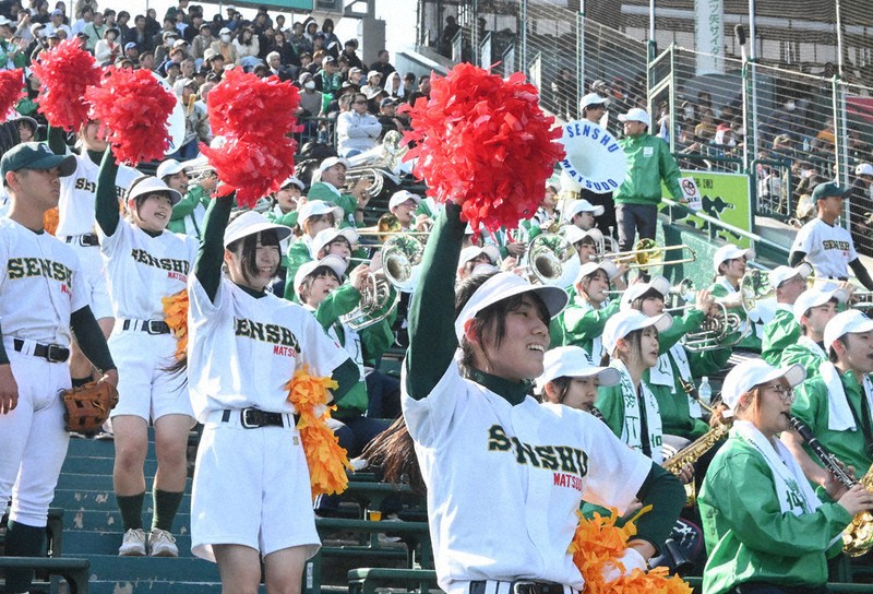 センバツ高校野球 専大松戸応援団が優秀賞 動きのキレ、鮮やかな緑の