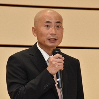 知事選に出馬を表明した安中聡氏＝新潟県新発田市で2026年3月31日、戸田紗友莉撮影