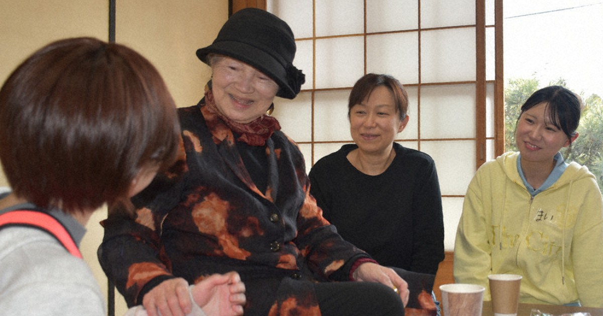 足湯が心温まる！大学生たちのボランティア活動