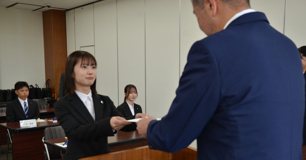 20万円で旅して　内定者に旅費支給の佐賀共栄銀で入行式