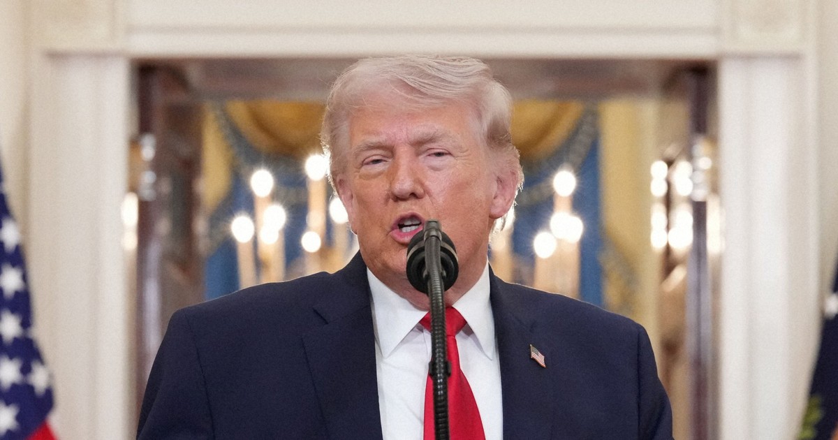 トランプ氏、ホルムズ海峡は「紛争が終われば自然に開放される」