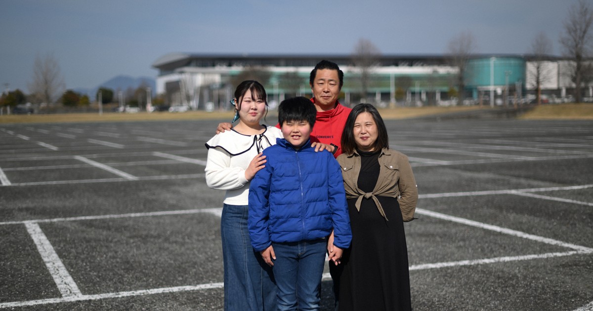 駐車場で迎えた誕生会　熊本地震　ある家族の10年