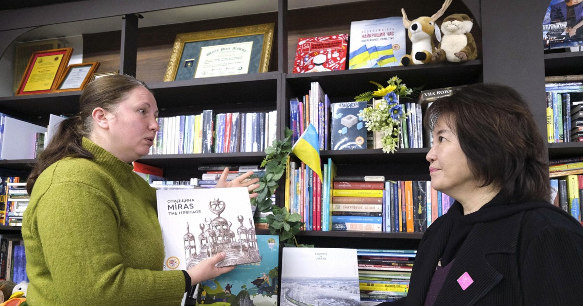 Ukrainian library in Tokyo offers refugees a sense of home