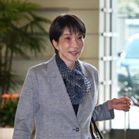 首相官邸に入る高市早苗首相＝2026年4月3日午前8時15分、西夏生撮影