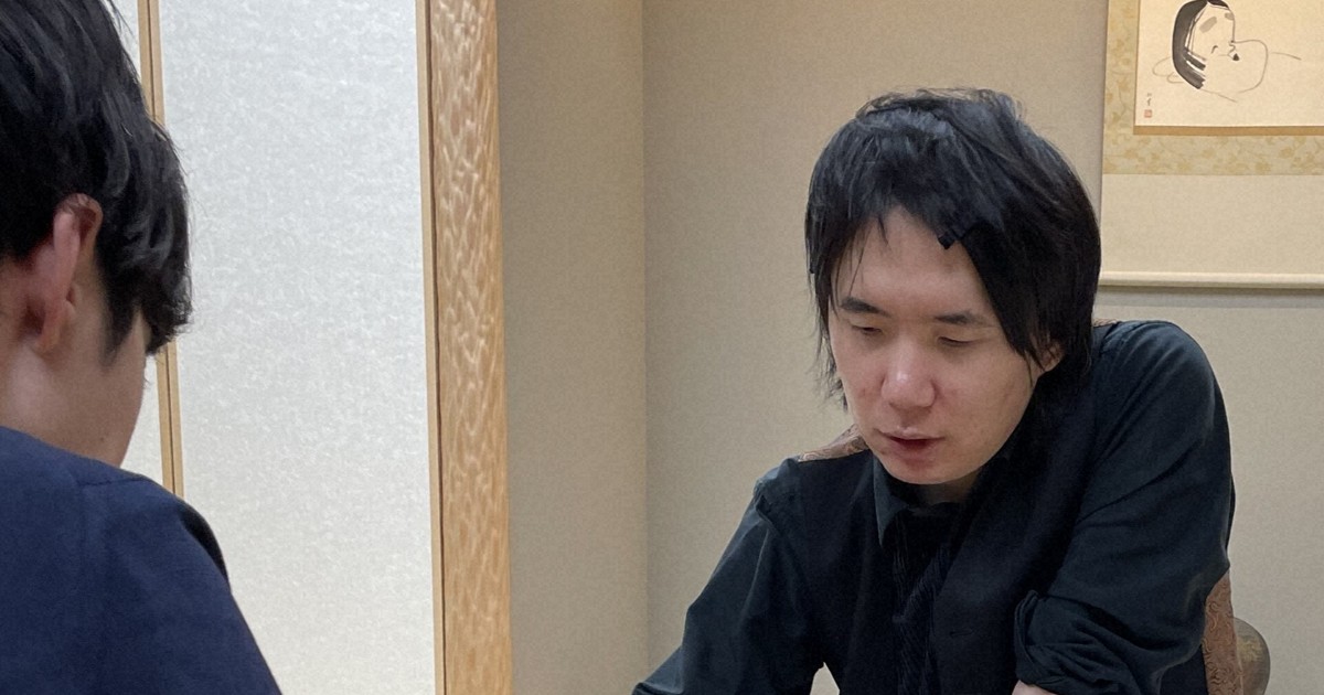 残留へ望み　佐藤九段の「摩訶不思議」な一手　A級順位戦観戦記