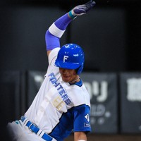 ファイターズが4連勝、万波の3ランなどで終盤に得点重ねる 日本ハムvs