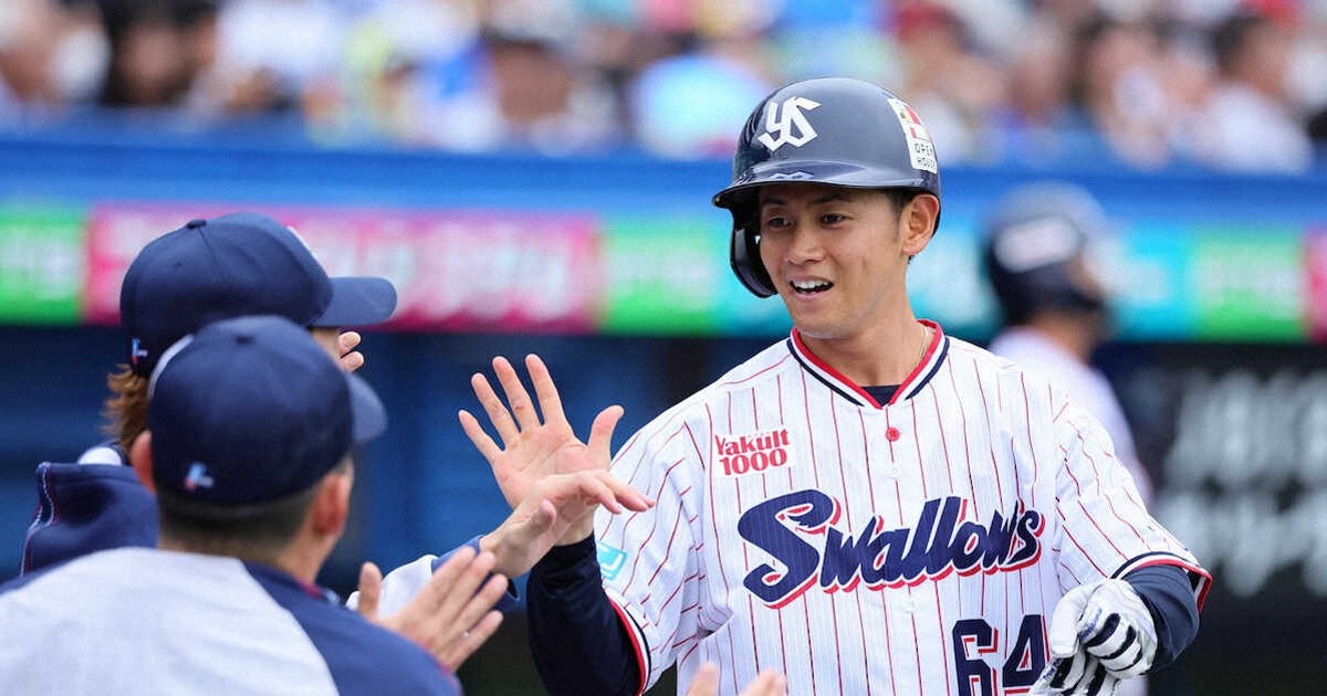 ヤクルト・岩田の“右前二塁打”から大逆転 好走塁に池山監督「気がつけば岩田」と絶賛(スポニチ) | 毎日新聞