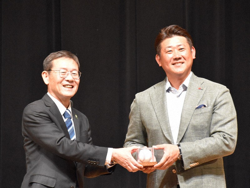 怪物”松阪PRへ登板 市大使に松坂大輔さん 「レジェンド」ご縁 ／三重