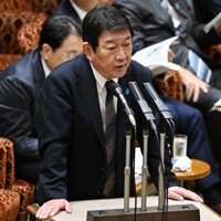 参院予算委員会で答弁する茂木敏充外相＝国会内で2026年4月6日、平田明浩撮影
