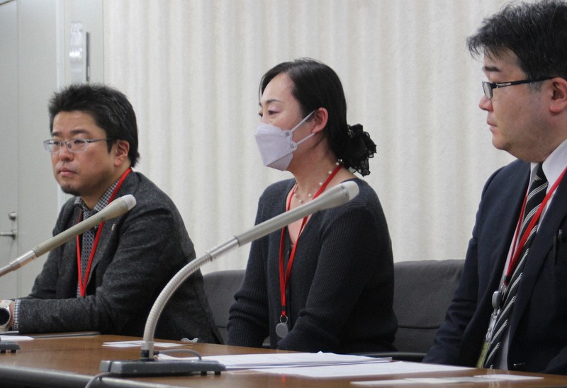 長野・佐久市職員の過労自死、公務災害認定　遺族は市を提訴へ