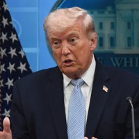 記者会見するトランプ米大統領＝ワシントンのホワイトハウスで2026年4月6日、松井聡撮影