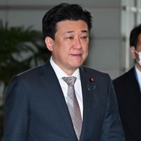 首相官邸に入る木原稔官房長官＝2026年4月7日午前8時14分、平田明浩撮影