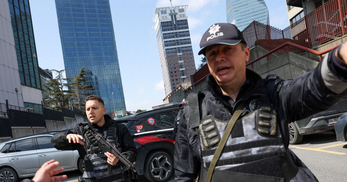 トルコのイスラエル領事館近くで銃撃　容疑者1人死亡、2人確保