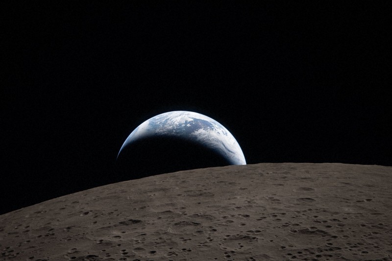 人類最遠地点に到達のNASA船長 「二つの惑星に生きる種に」 | 毎日新聞
