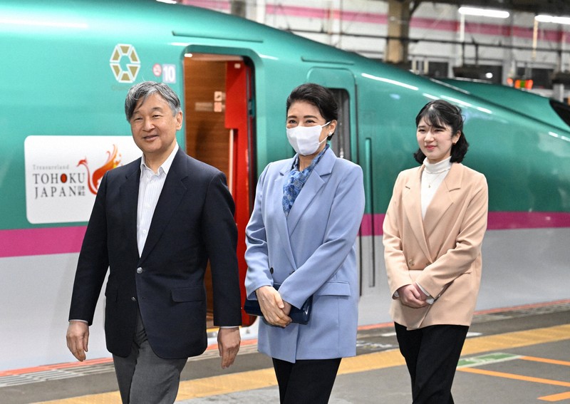 天皇ご一家、東日本大震災の復興状況を視察 [写真特集9/16] | 毎日新聞