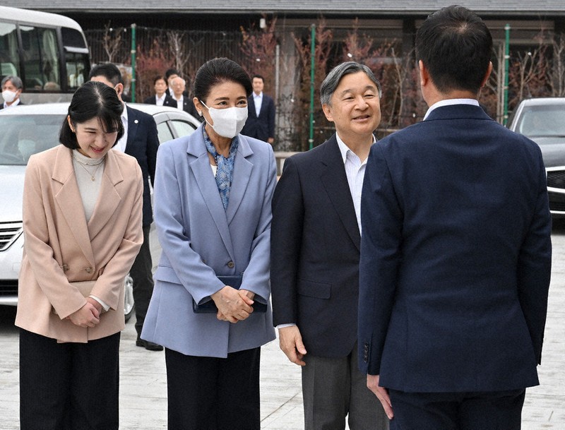 【希少】虹玉の皇子 香村日南 災害の記憶継承 思い新たに」 天皇ご一家 県内視察最終日 ／福島