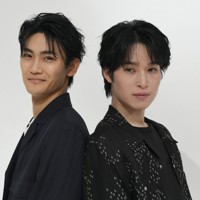 「鬼滅の刃」にダブルキャストで主演する阪本奨悟さんと髙橋颯さん（左）＝東京都目黒区で2026年3月10日、宮本明登撮影