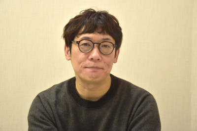 作家の八木沢里志さん＝東京都千代田区で2026年3月3日午前11時15分、松原由佳撮影