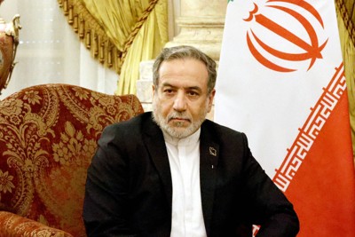 イランのアラグチ外相＝金子淳撮影