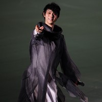 羽生結弦さん地元・宮城で単独公演「REALIVE」 [写真特集1/5] | 毎日新聞