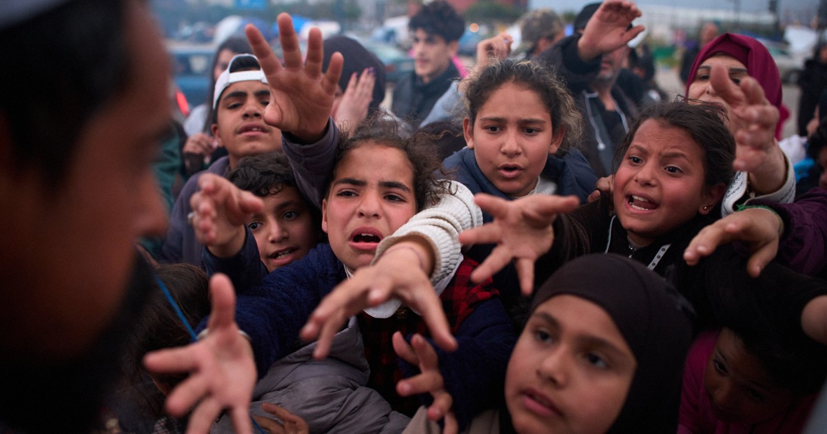 US-Iran talks set to bring together Vance and Iranian officials in Pakistan as ceasefire strains