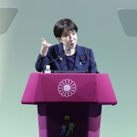 自民党大会で演説する高市早苗首相＝東京都港区で2026年4月12日午前11時51分、中川祐一撮影
