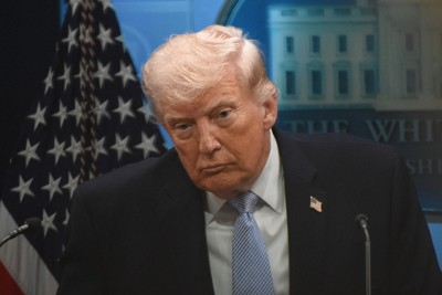 記者会見するトランプ米大統領＝ワシントンのホワイトハウスで2026年4月6日、松井聡撮影