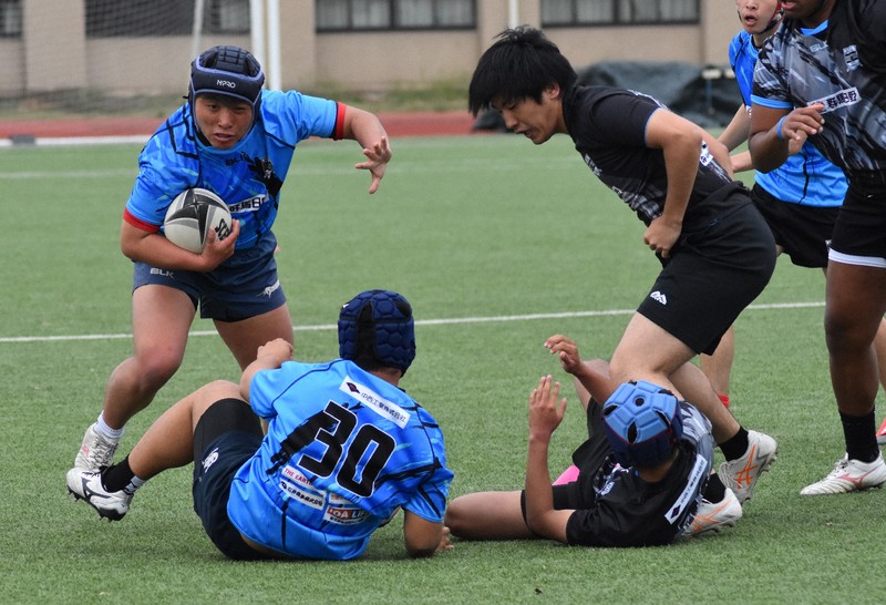 練習に励む上武大の選手たち＝群馬県伊勢崎市で2026年4月4日午前10時56分、福田智沙撮影