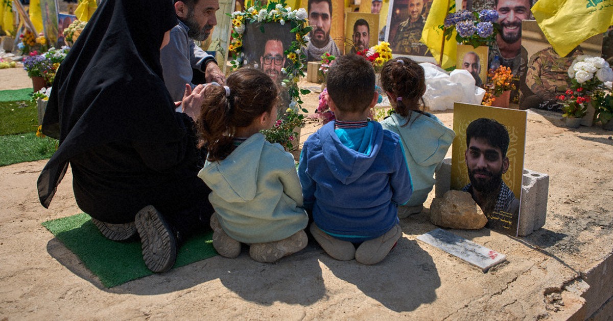 Hezbollah leader urges Lebanon's government to cancel Israel talks as battle rages in strategic town