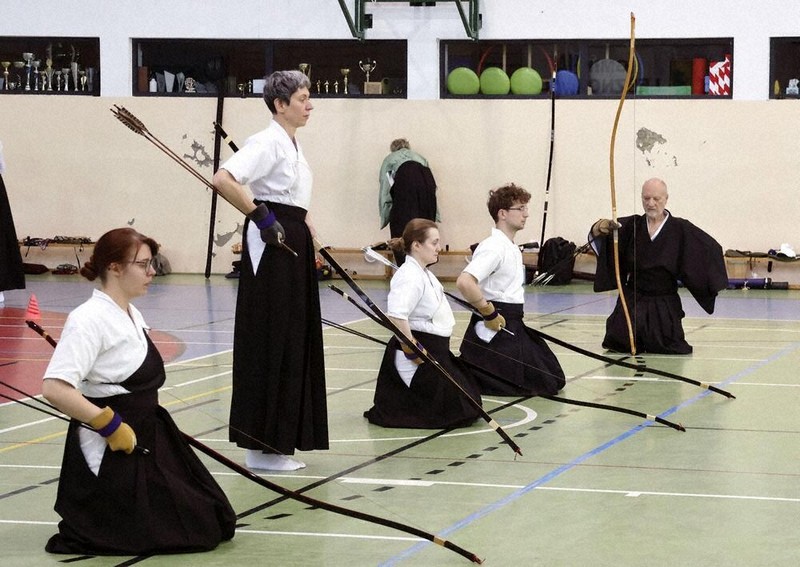 弓道：精神の課題に解決の矢 欧州で弓道、20カ国3700人愛好 | 毎日新聞