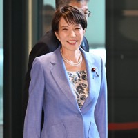 首相官邸に入る高市早苗首相＝2026年4月13日午前11時56分、平田明浩撮影