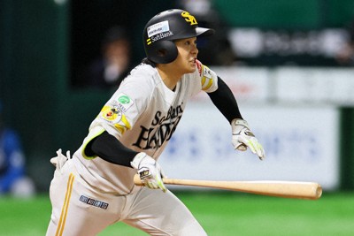 昨季はポストシーズンやチームが苦しい時期など勝負どころでの一打が光ったソフトバンク・川瀬晃選手＝福岡市のみずほペイペイドームで2025年10月20日、玉城達郎撮影