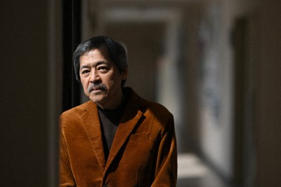 ＝久保玲撮影