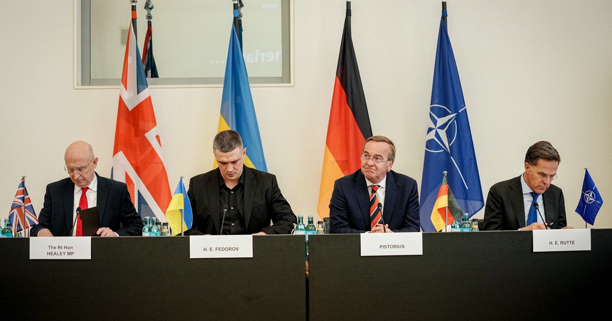 ウクライナに英が無人機12万機供与、独は共同生産　関係国会合