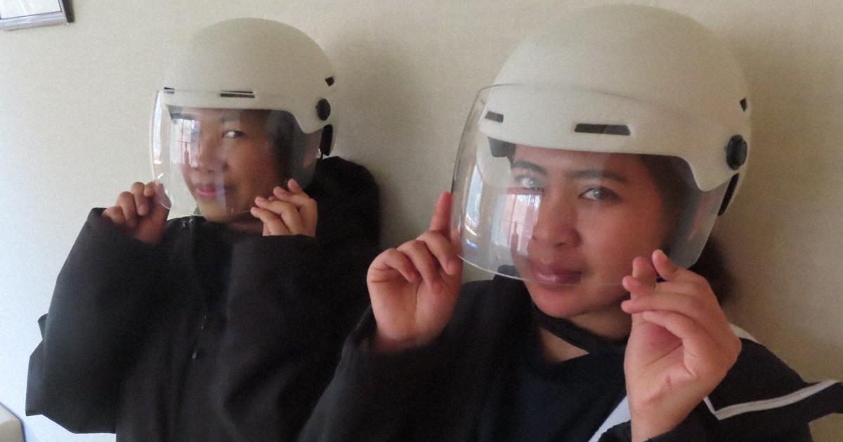 Japan firms unveil bear-attack helmet with jaw-covering face guard