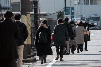 いかに1人当たりの付加価値を高めていくか＝Bloomberg