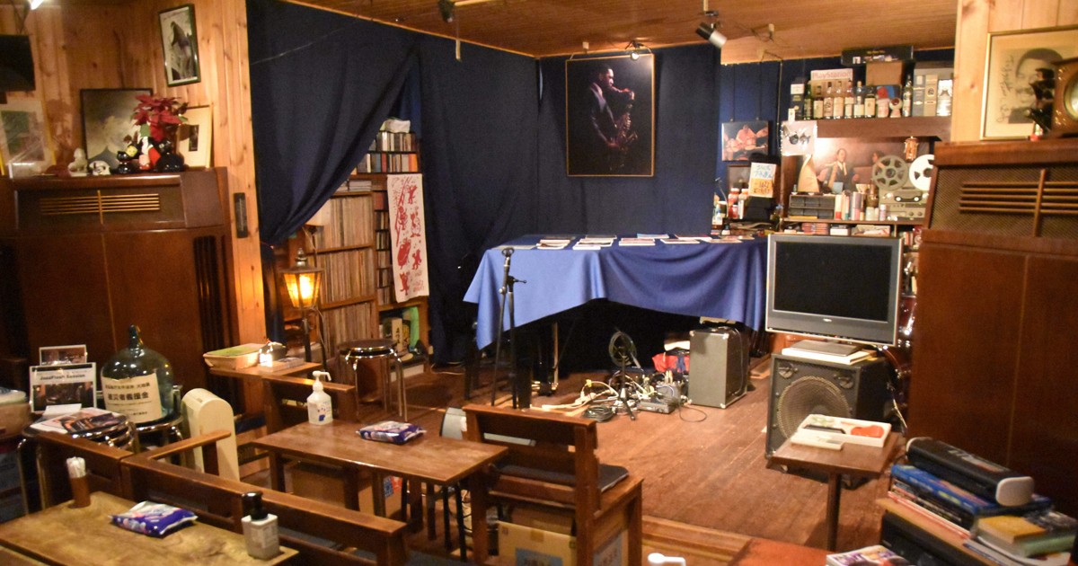 生演奏のような迫力…70年代スピーカー　新潟の喫茶店で響く