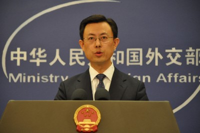 中国外務省の郭嘉昆副報道局長＝北京で2025年12月17日、畠山哲郎撮影