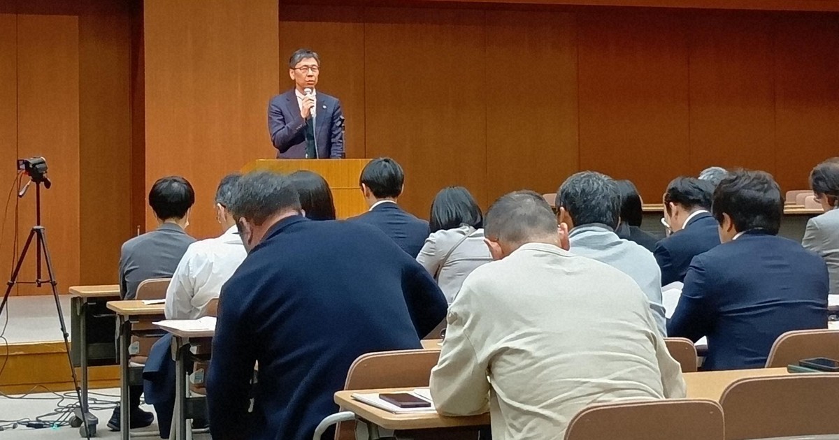 裁量労働制拡大、反対の弁護士らが集会　「仕事量には裁量ない」