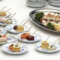 春の園遊会で招待者に提供される料理＝東京・元赤坂の赤坂御苑で2026年4月17日午後0時33分（代表撮影）