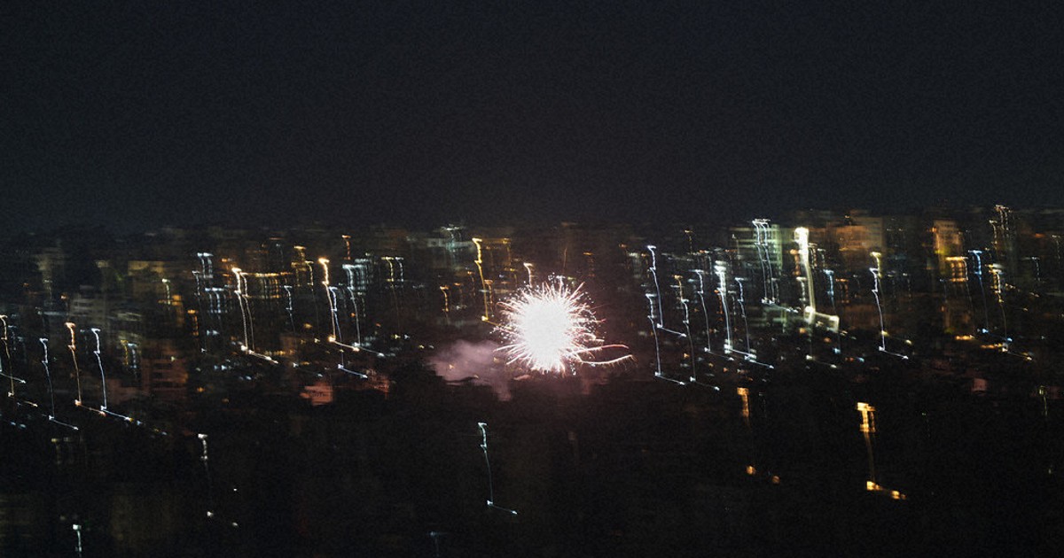 Israel, Lebanon agree to 10-day ceasefire