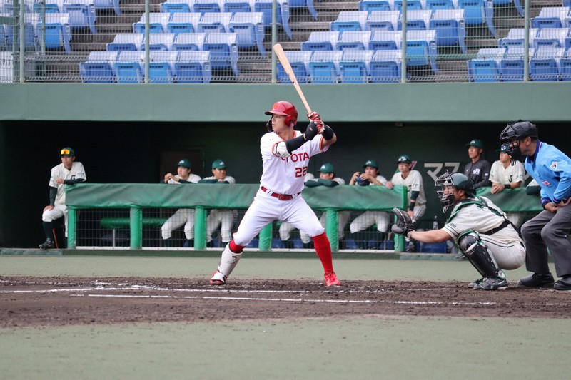 攻守でチームを引っ張ったトヨタ自動車の高祖健輔＝岡山県倉敷市のマスカットスタジアムで2026年4月18日午後5時26分、塚本紘平撮影