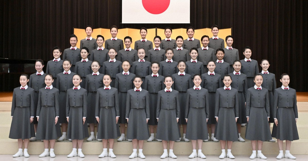 憧れのタカラジェンヌへ一歩　宝塚音楽学校、40人が入学